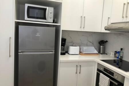 Kings Palace - Superb 2 Bed Ground Floor Apartment Paphos Extérieur photo